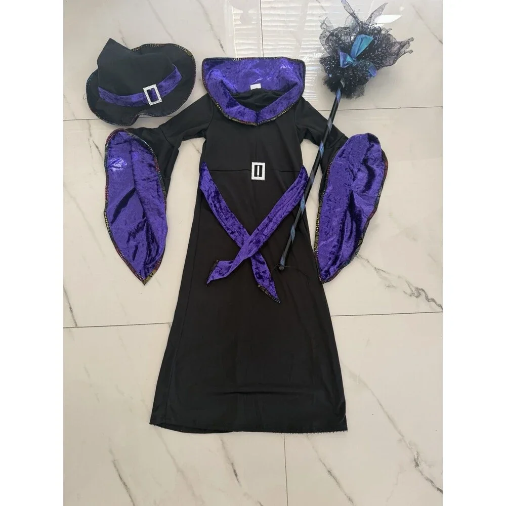 Girls Spirit Charmed Witch Costume Halloween Size small 4-6 with broom & hat